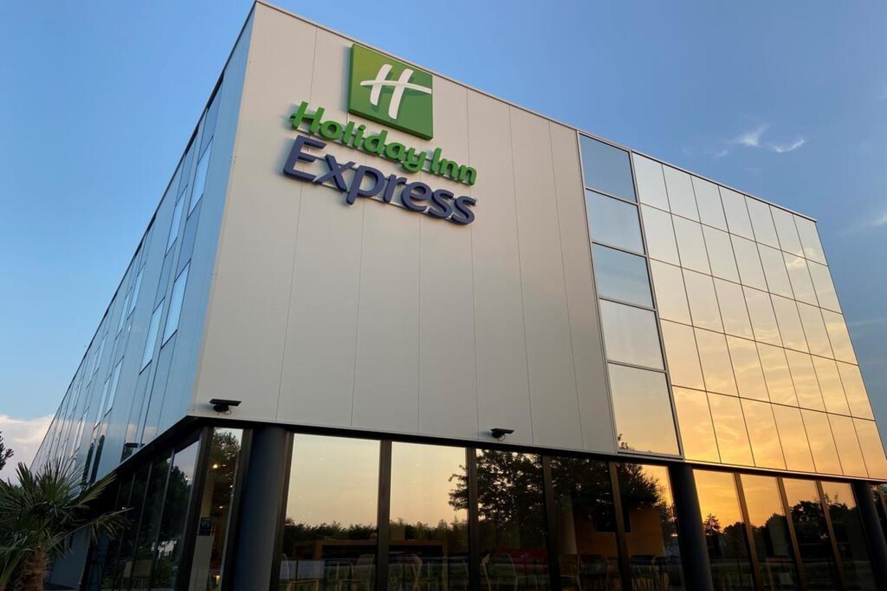 Holiday Inn Express - Arcachon - La Teste, An Ihg Hotel Εξωτερικό φωτογραφία